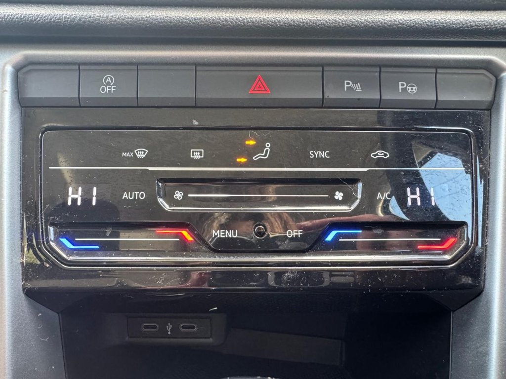 Used Volkswagen T-Roc 2022 for sale - 77369003: Photo 22