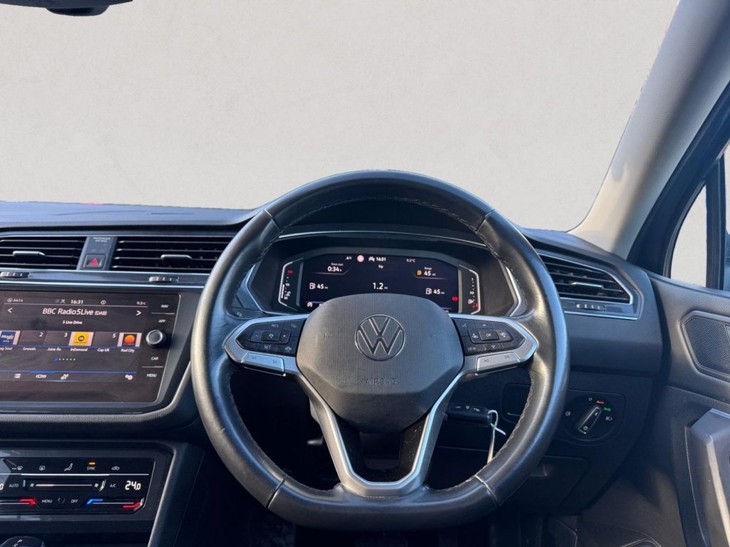 Used Volkswagen Tiguan Allspace 2023 for sale - 77855457: Photo 16