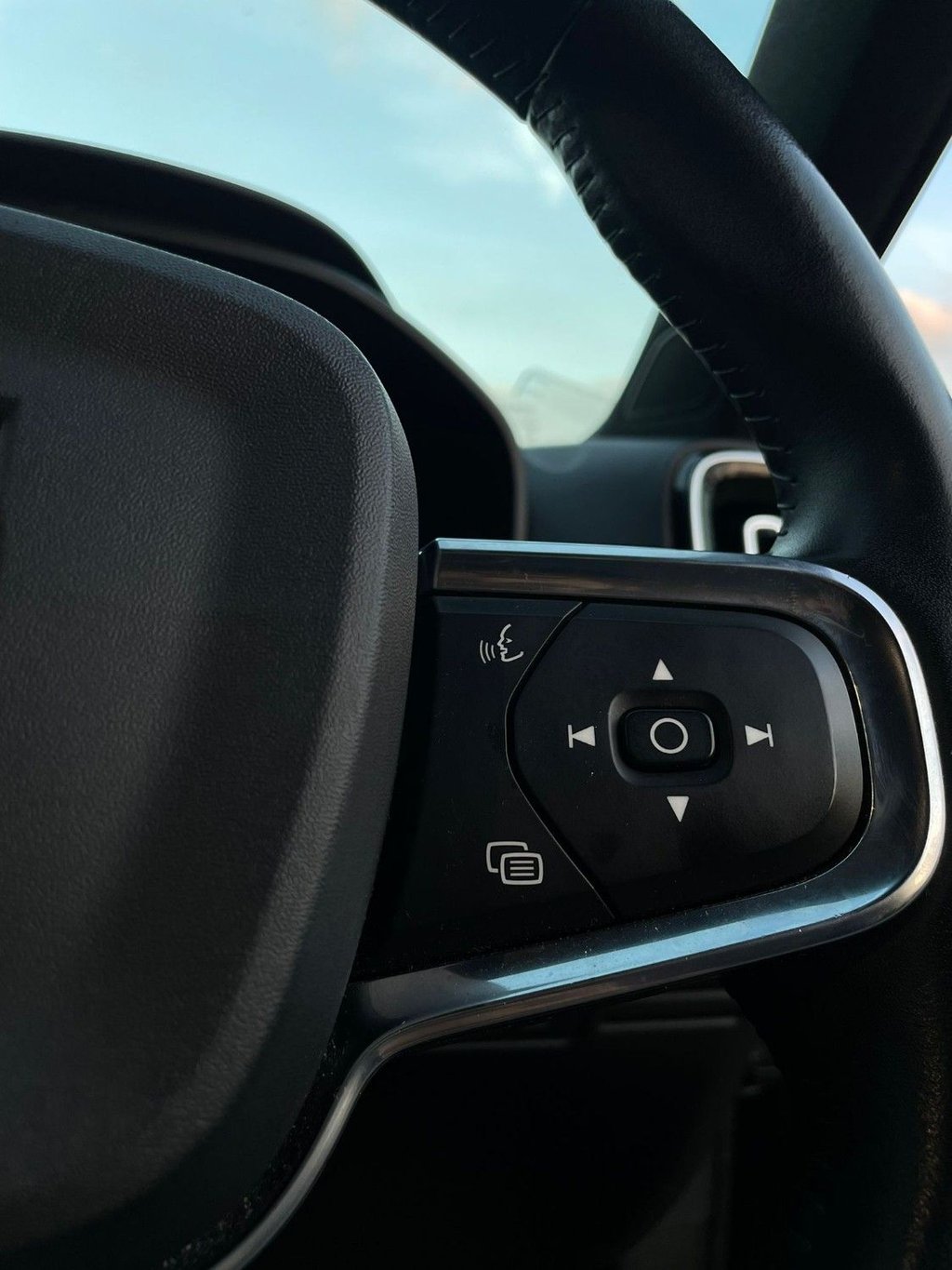 Used Volvo XC40 2020 for sale - 77369149: Photo 20