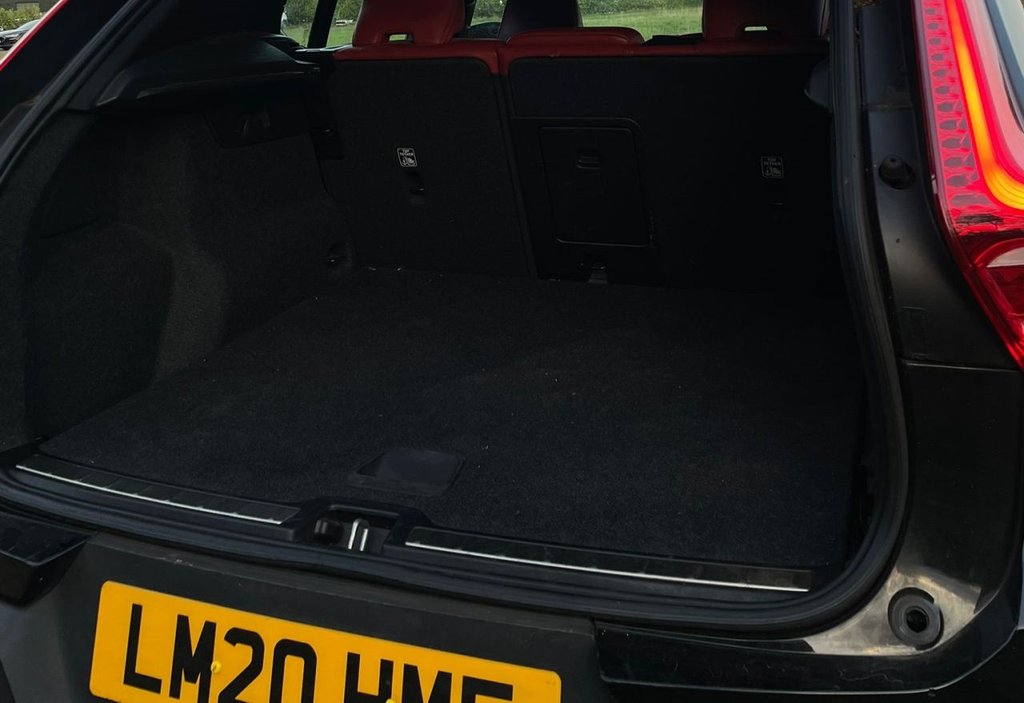 Used Volvo XC40 2020 for sale - 77369149: Photo 44