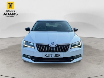 Used Skoda Superb 2017 for sale - 79323295: Photo