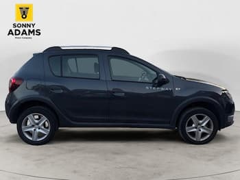 Used Dacia Sandero Stepway 2016 for sale - 79544768: Photo