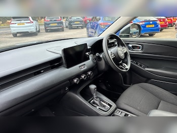 Used Honda HR-V 2023 for sale - 76065939: Photo 2