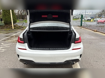 Used BMW 3 Series 2021 for sale - 76910936: Photo