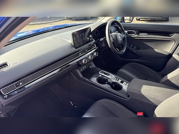 Used Honda Civic 2022 for sale - 76035845: Photo 2
