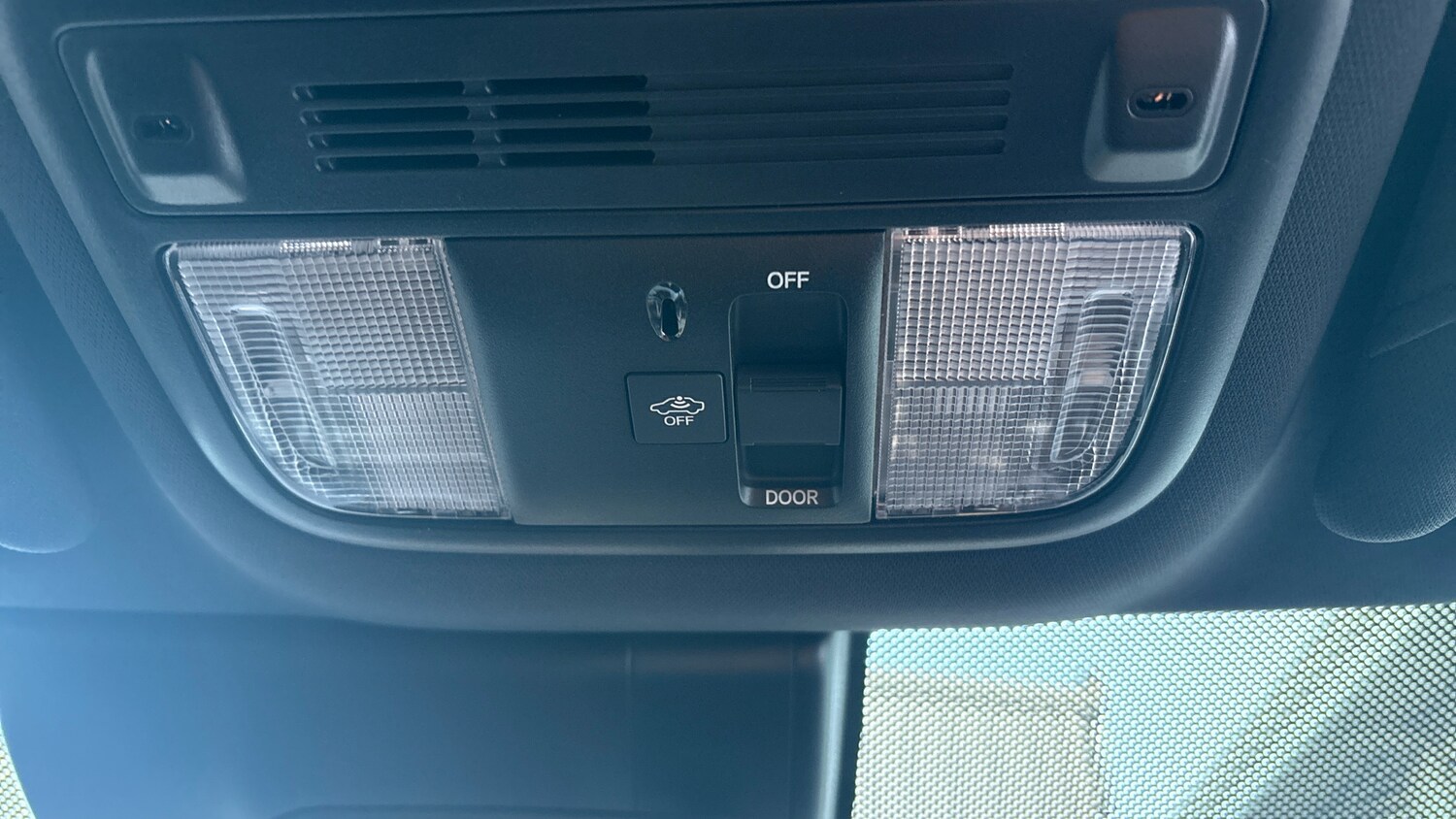 Used Honda Civic 2019 for sale - 76064111: Photo 24