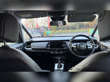 Used Honda Jazz 2023 for sale - 76467873: Photo