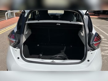 Used Renault Zoe 2020 for sale - 78820396: Photo