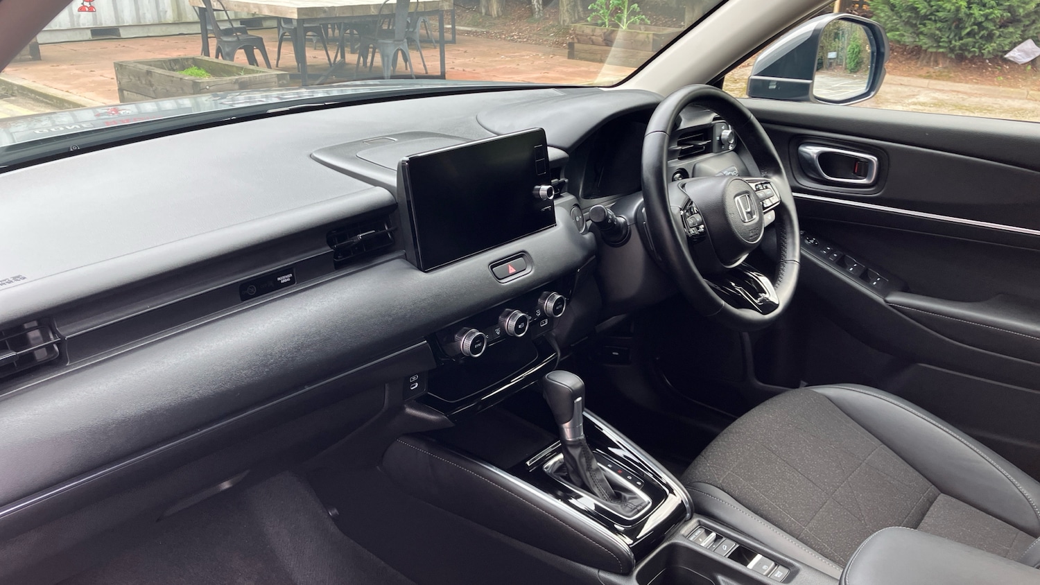 Used Honda HR-V 2025 for sale - 77988955: Photo 2