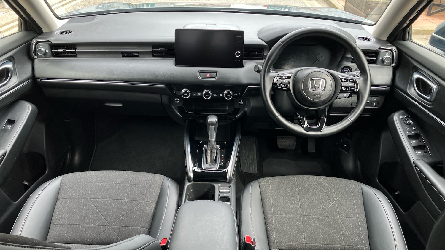 Used Honda HR-V 2025 for sale - 77988955: Photo 4