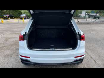 Used Audi Q3 2021 for sale - 74900959: Photo