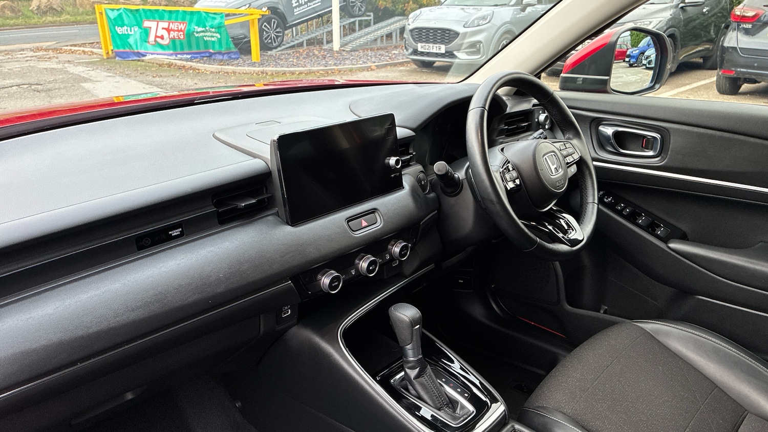 Used Honda HR-V 2022 for sale - 76464400: Photo 2