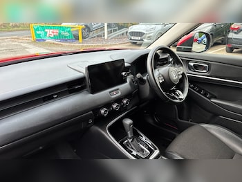 Used Honda HR-V 2022 for sale - 76464400: Photo