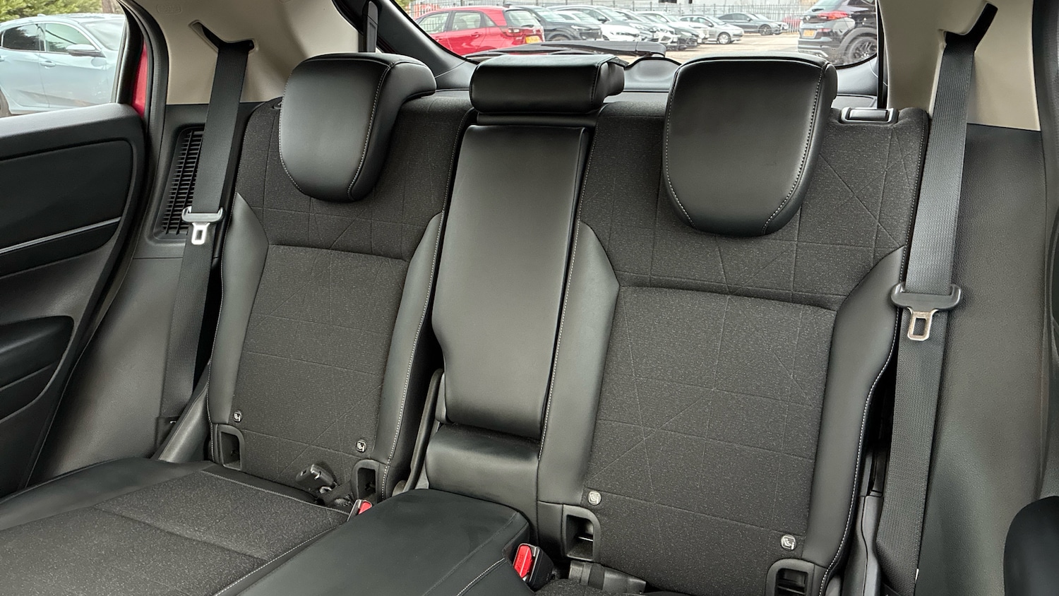 Used Honda HR-V 2022 for sale - 76464400: Photo 8