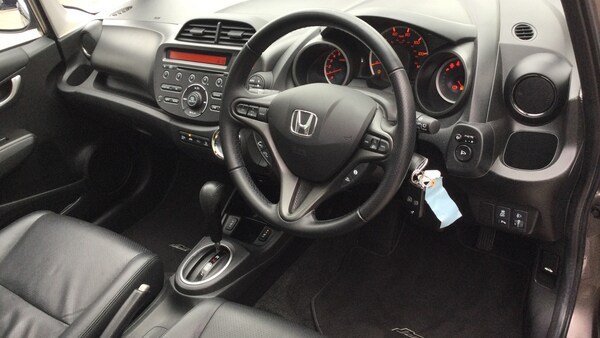 Used Honda Jazz 2015 for sale - 76234555: Photo 11