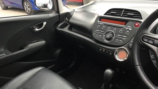 Used Honda Jazz 2015 for sale - 76234555: Photo 14