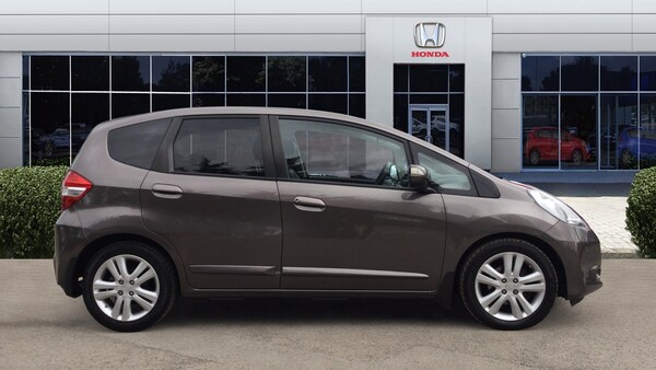 Used Honda Jazz 2015 for sale - 76234555: Photo 5