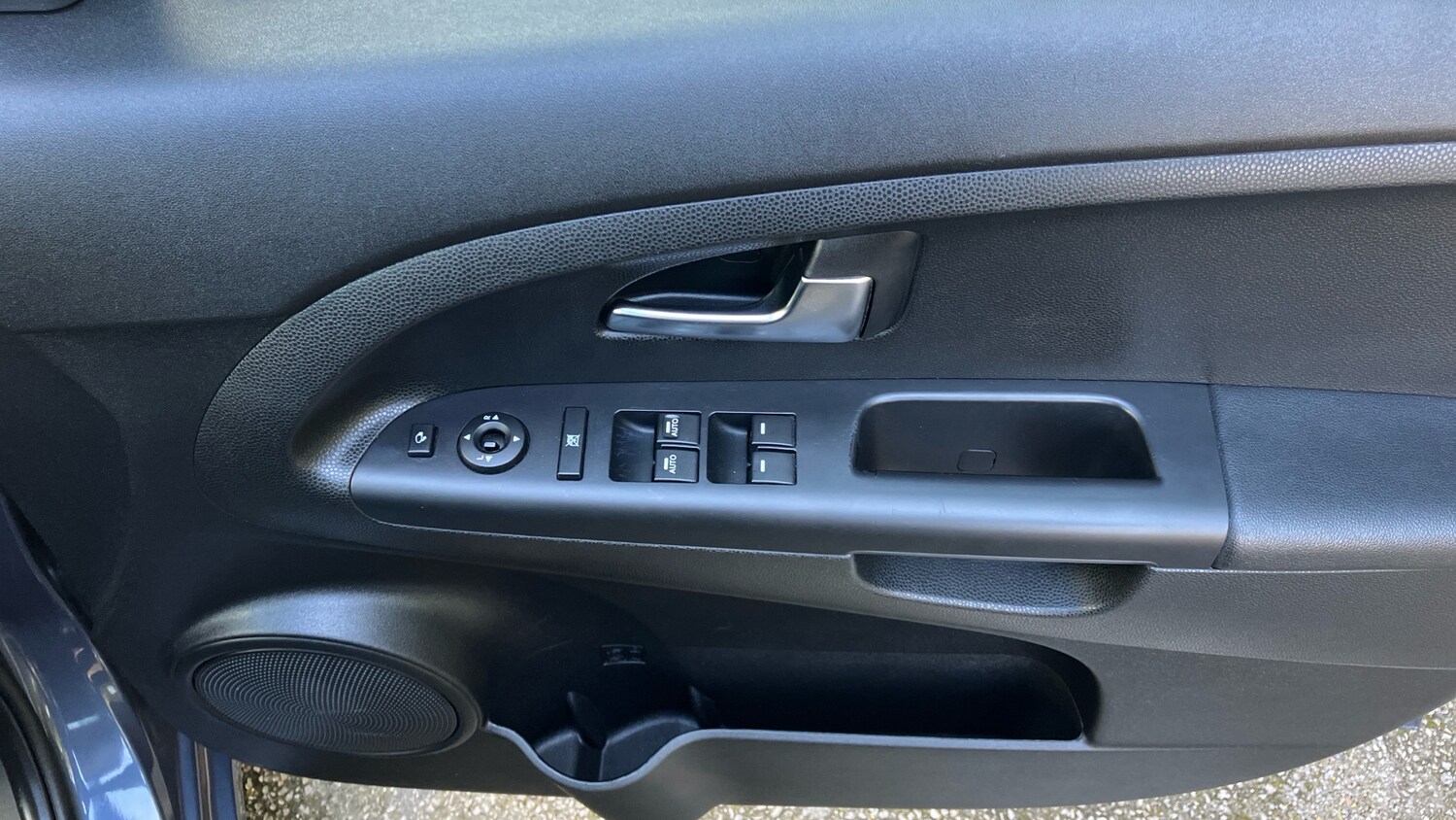 Used Kia Venga 2016 for sale - 78198710: Photo 27