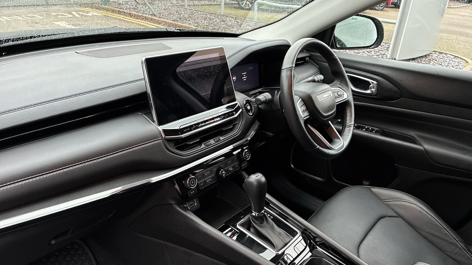 Used Jeep Compass 2024 for sale - 76879212: Photo 9