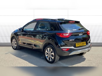 Used Kia Stonic 2023 for sale - 78954245: Photo