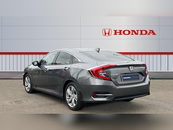 Used Honda Civic 2018 for sale - 76467886: Photo