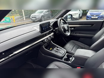 Used Honda CR-V 2024 for sale - 76219108: Photo 2