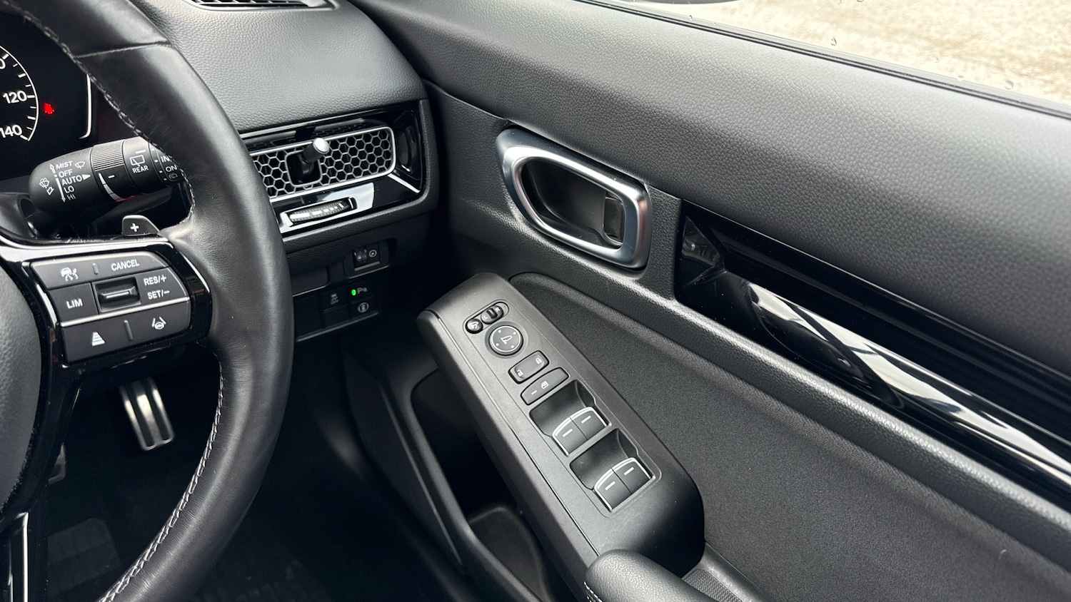 Used Honda Civic 2024 for sale - 77069538: Photo 27