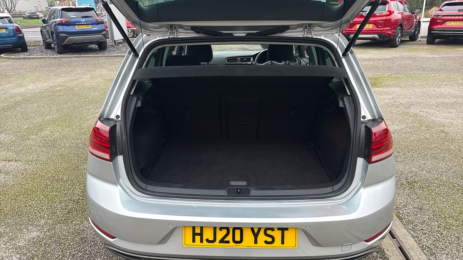 Used Volkswagen Golf 2020 for sale - 77406865: Photo 4