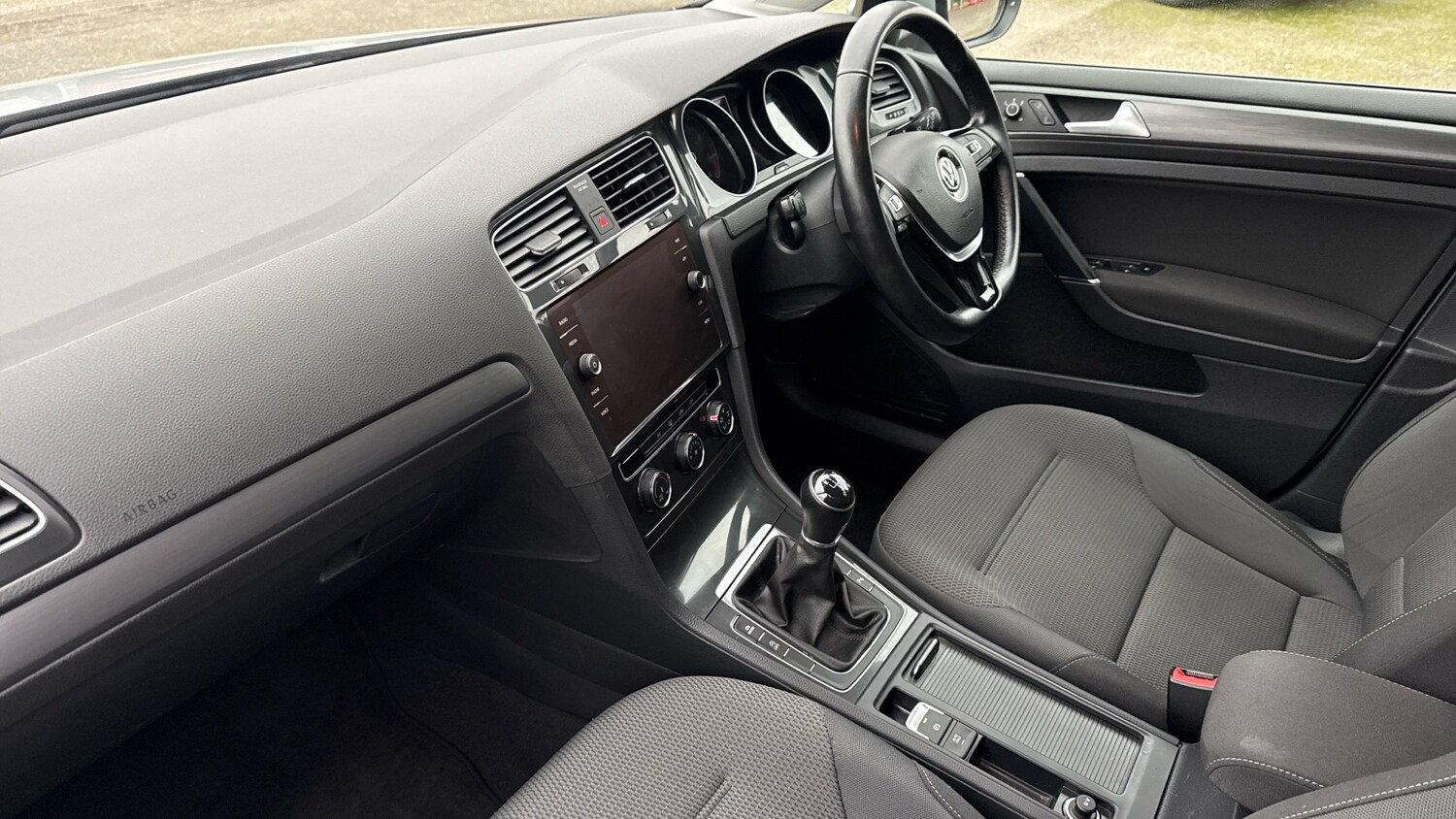 Used Volkswagen Golf 2020 for sale - 77406865: Photo 9