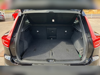 Used Volvo XC40 2025 for sale - 79614360: Photo