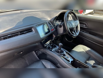 Used Honda HR-V 2018 for sale - 78926130: Photo