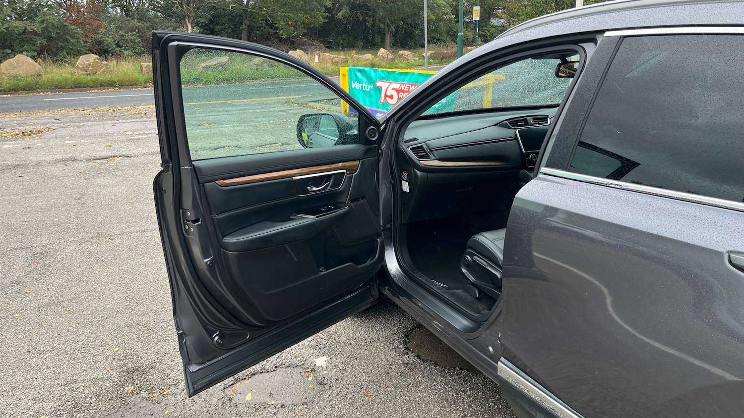 Used Honda CR-V 2018 for sale - 76143547: Photo 35