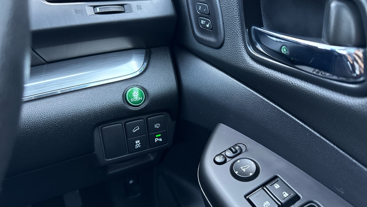 Used Honda CR-V 2018 for sale - 76531334: Photo 24