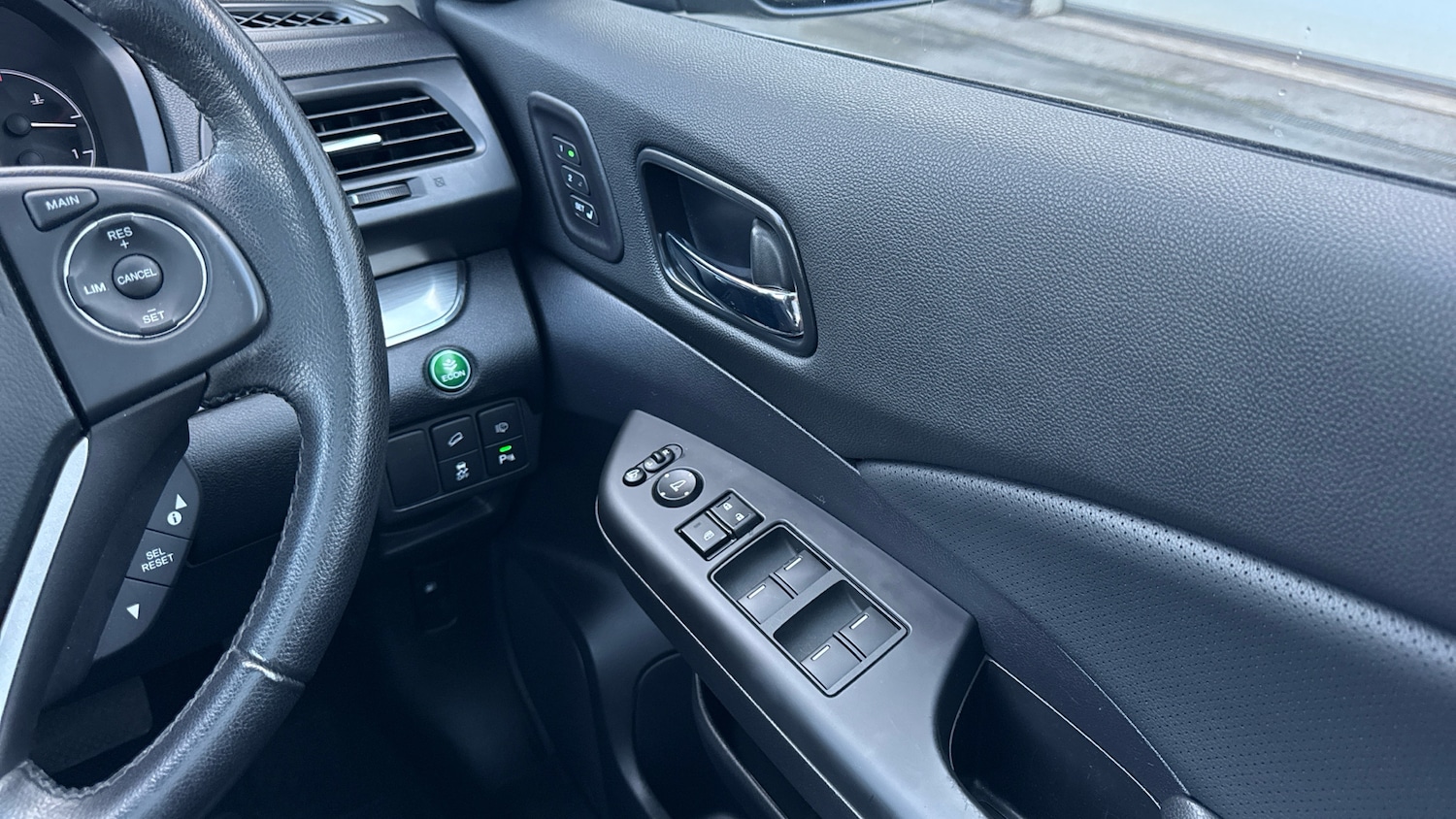 Used Honda CR-V 2018 for sale - 76531334: Photo 25