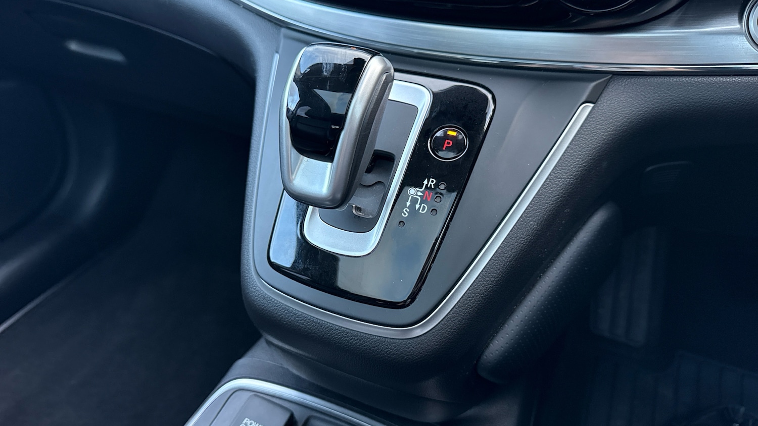 Used Honda CR-V 2018 for sale - 76531334: Photo 29