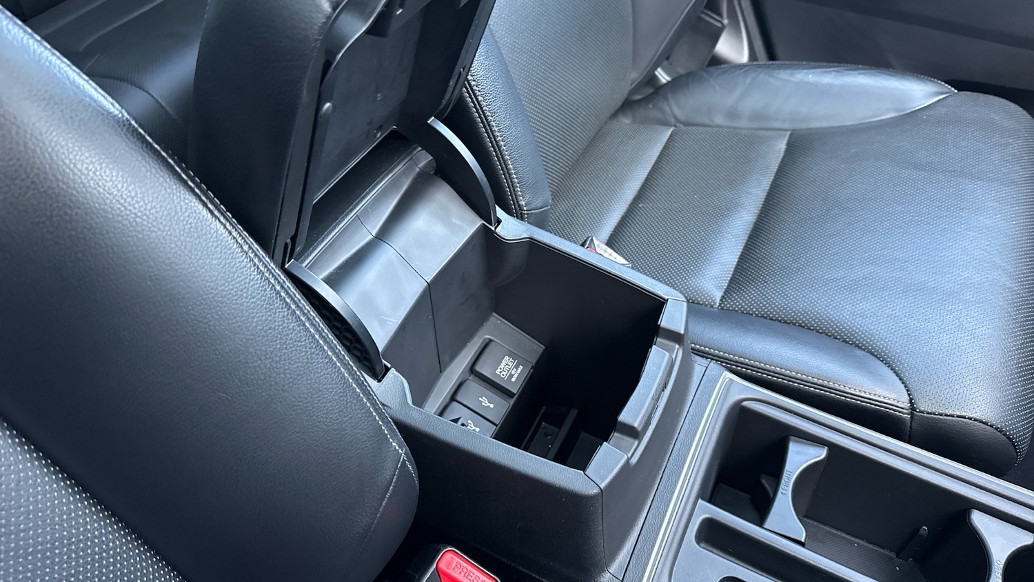 Used Honda CR-V 2018 for sale - 76531334: Photo 32