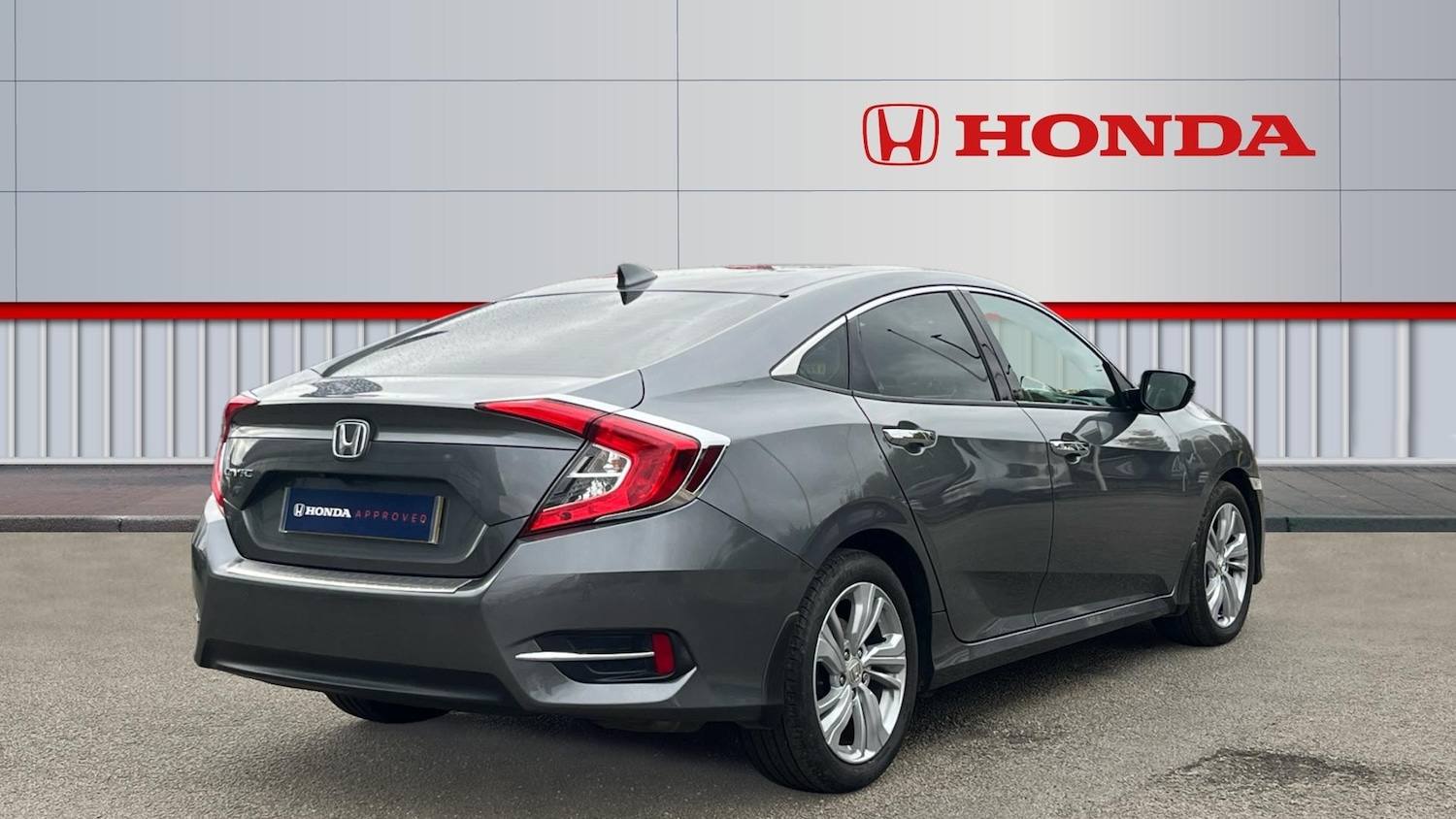 Used Honda Civic 2018 for sale - 76640788: Photo 12