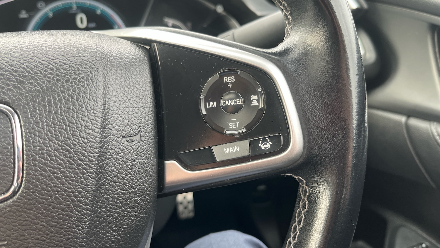 Used Honda Civic 2018 for sale - 76640788: Photo 41