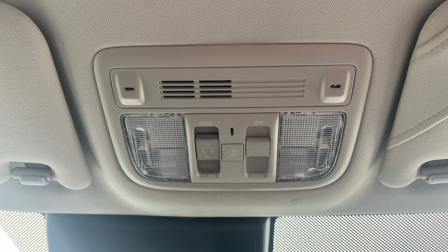 Used Honda Civic 2018 for sale - 76640788: Photo 45