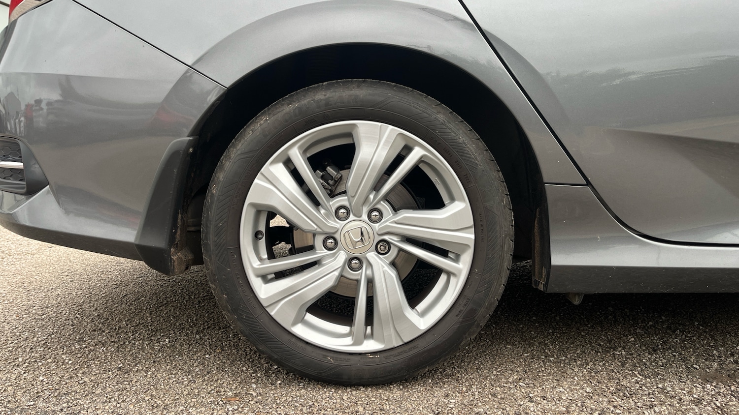 Used Honda Civic 2018 for sale - 76640788: Photo 9