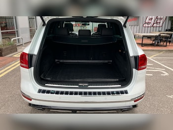 Used Volkswagen Touareg 2016 for sale - 78610946: Photo