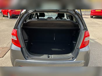 Used Honda Jazz 2014 for sale - 79852419: Photo