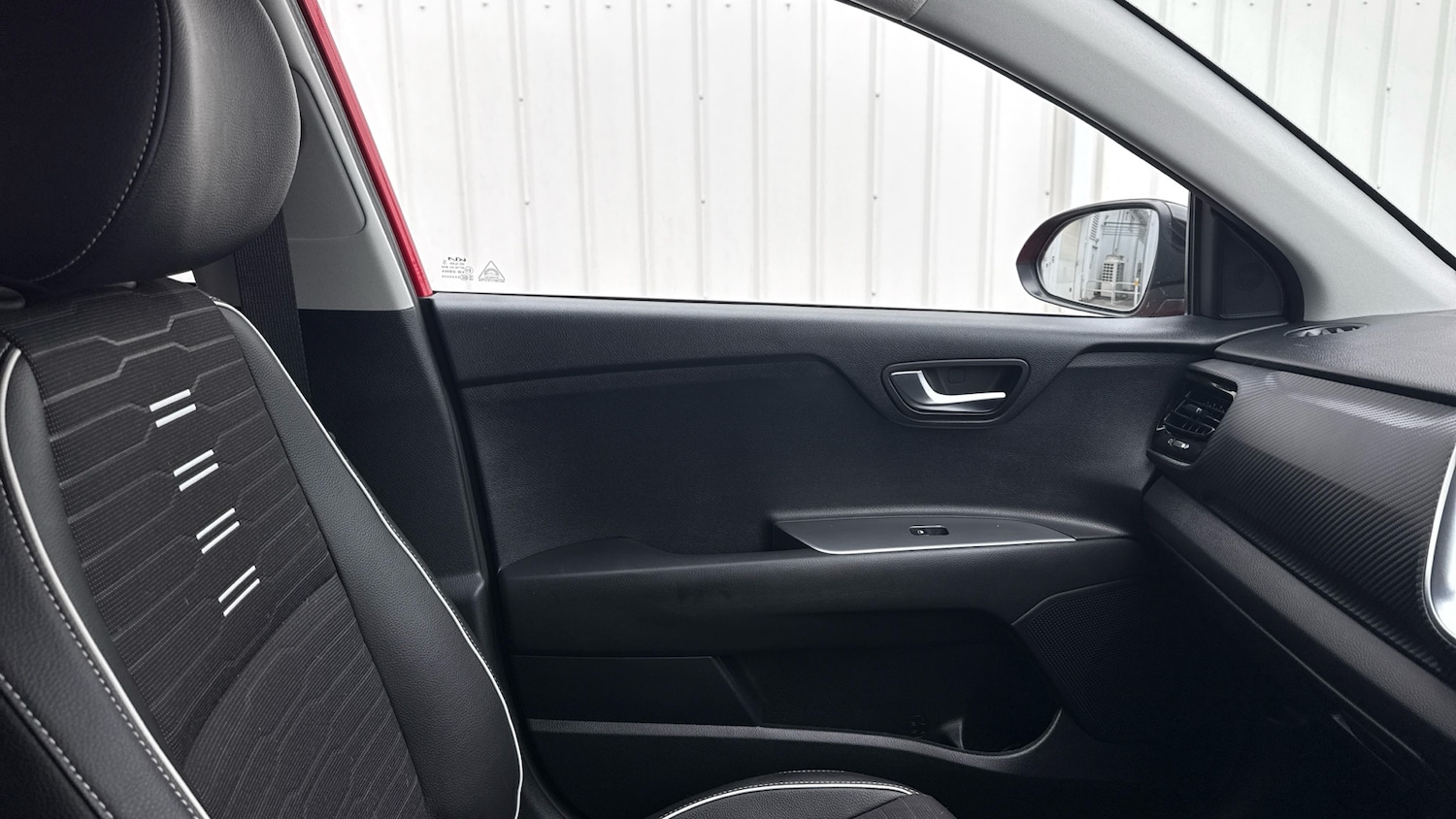 Used Kia Stonic 2024 for sale - 77087271: Photo 39