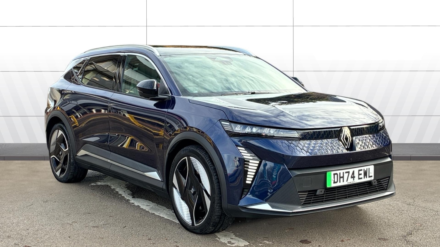 Used Renault Scenic E-Tech 2025 for sale - 76881456: Photo 1
