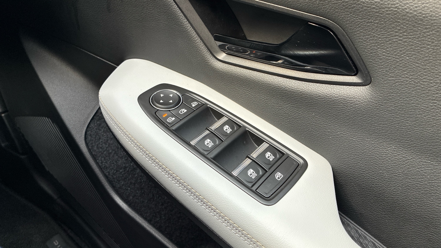 Used Renault Scenic E-Tech 2025 for sale - 76881456: Photo 37