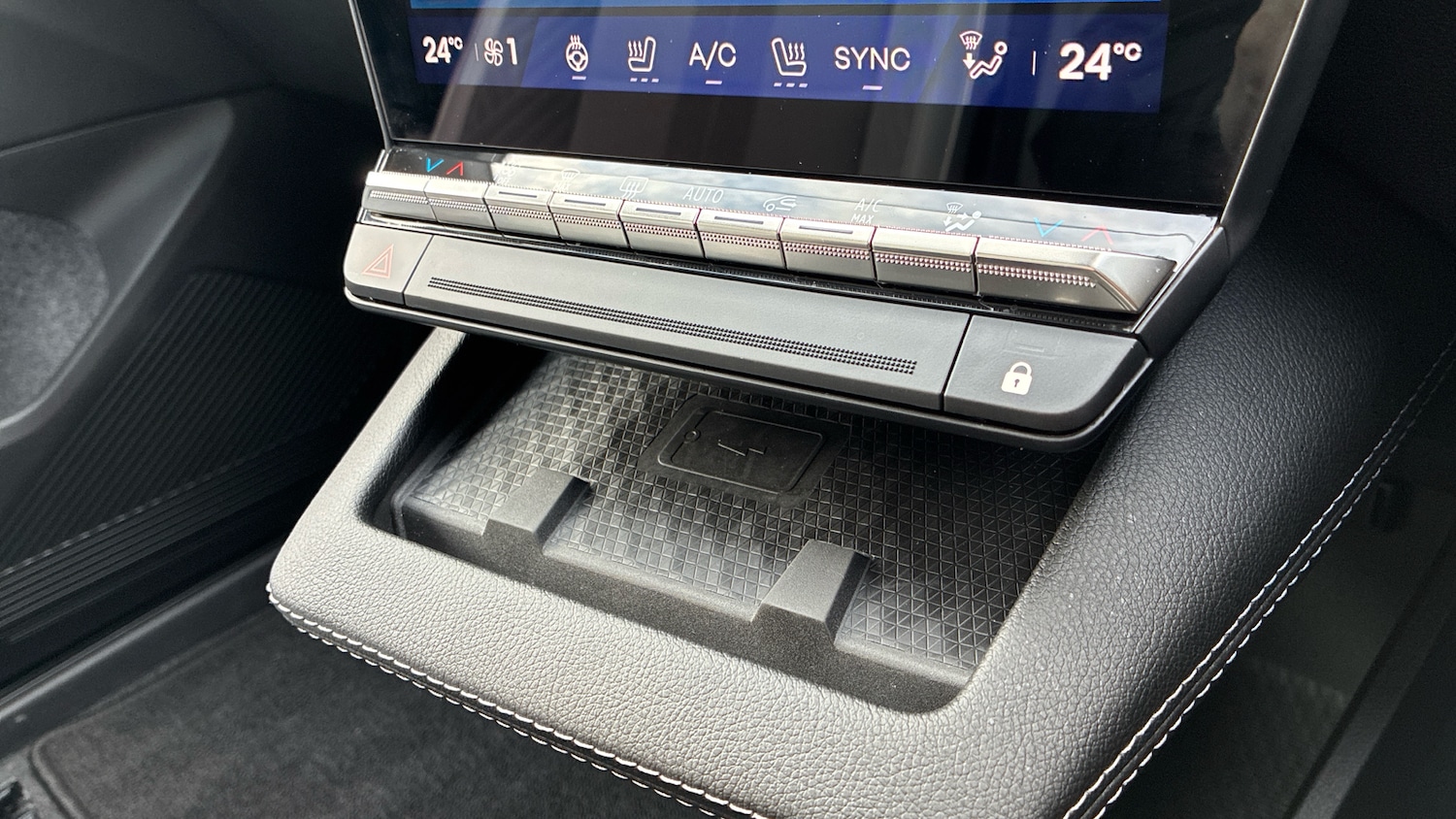 Used Renault Scenic E-Tech 2025 for sale - 76881456: Photo 42