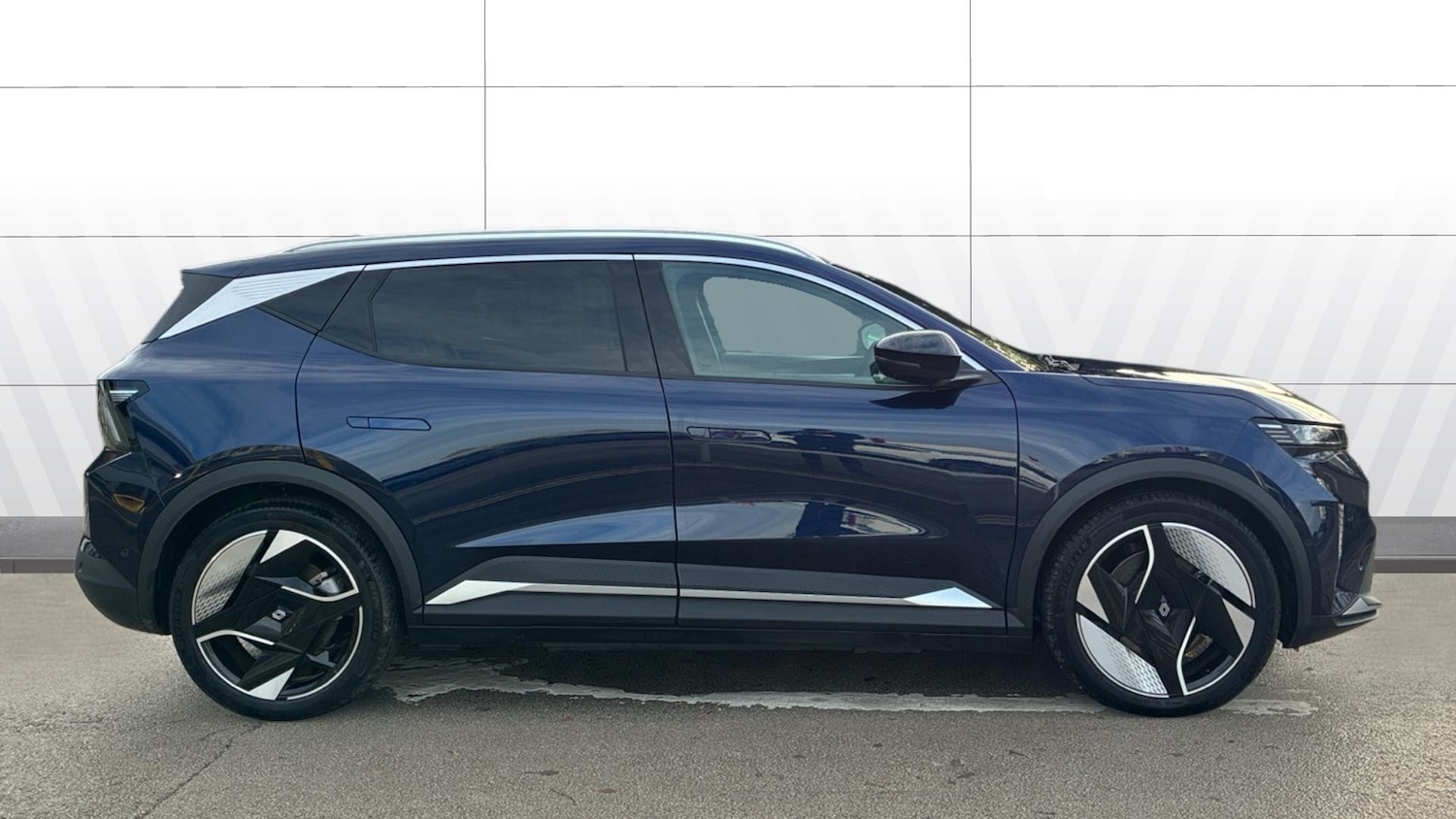 Used Renault Scenic E-Tech 2025 for sale - 76881456: Photo 5