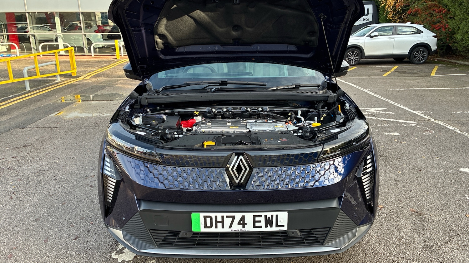 Used Renault Scenic E-Tech 2025 for sale - 76881456: Photo 8