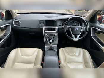 Used Volvo V60 2014 for sale - 77834205: Photo