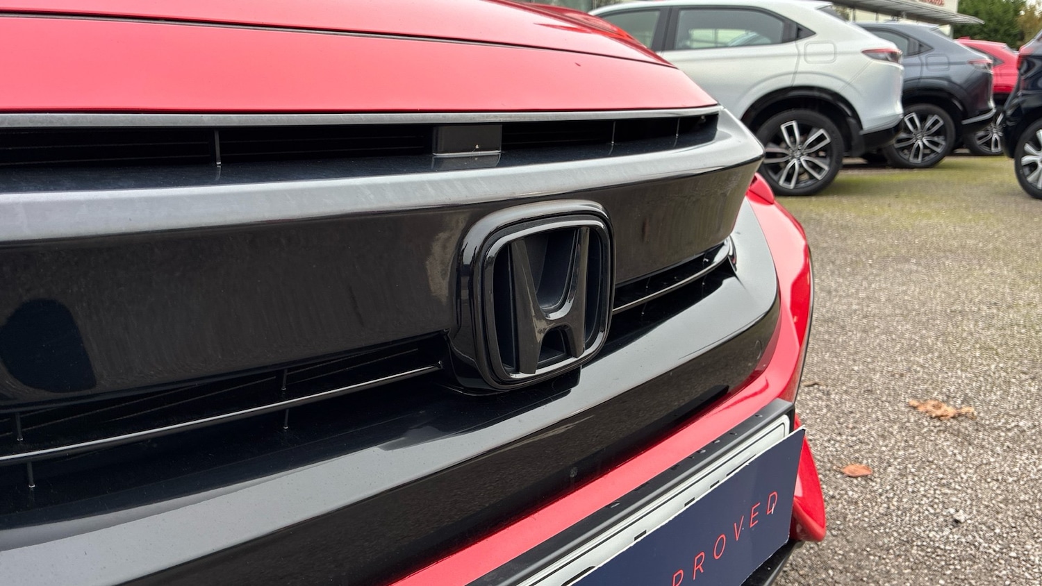 Used Honda Civic 2018 for sale - 76638536: Photo 15